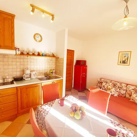 Mar Vintage Apartment