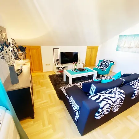 Mar Vintage Apartment